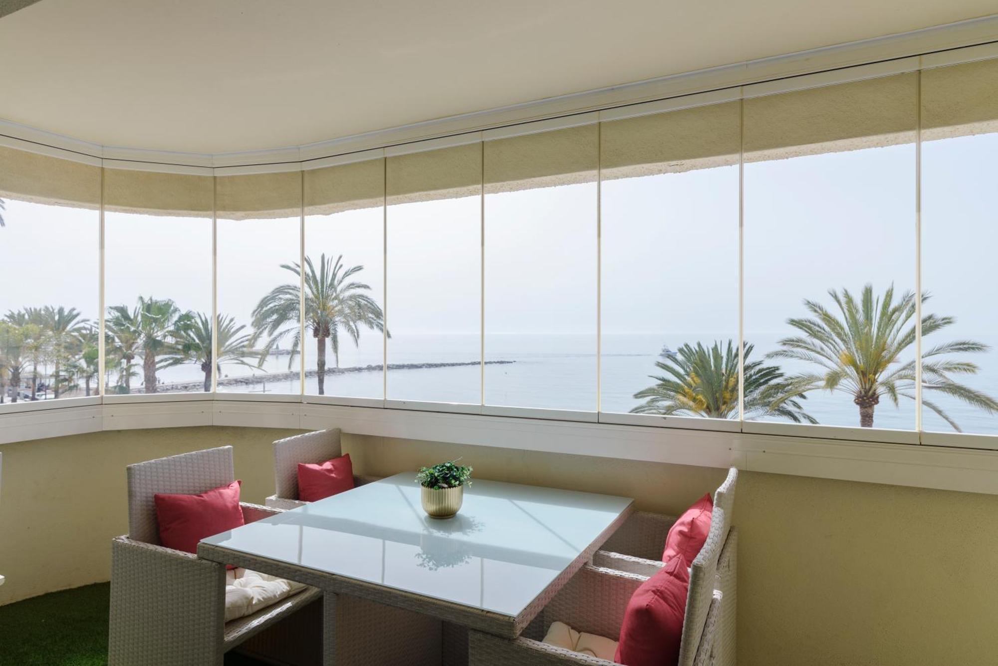 Sea Front Apartment In Marbella Center Zewnętrze zdjęcie