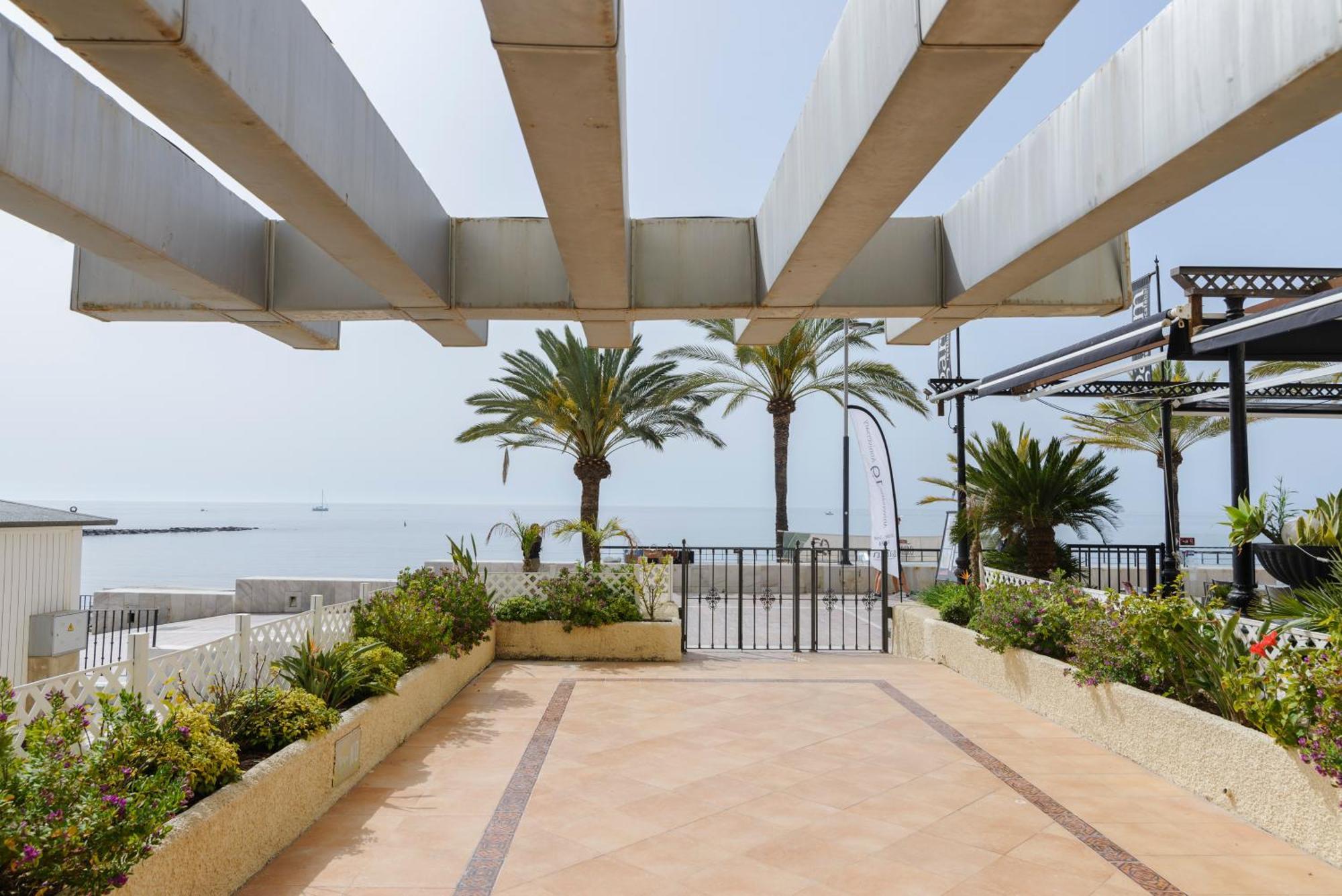 Sea Front Apartment In Marbella Center Zewnętrze zdjęcie
